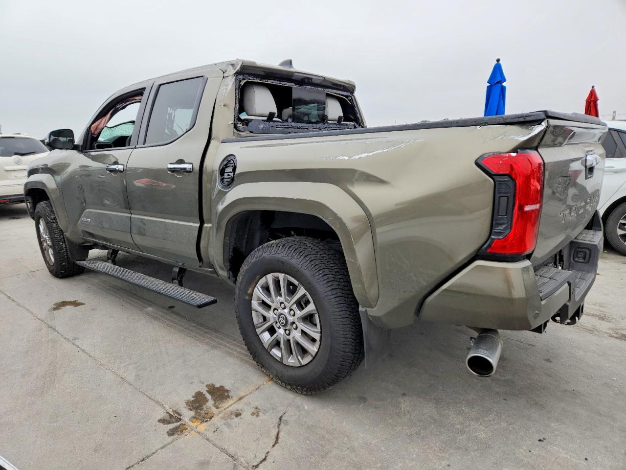 2025 Toyota Tacoma Double Cab - Image 2