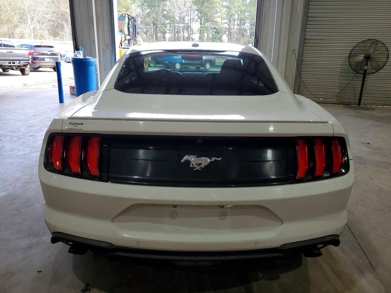 2018 Ford Mustang - Фото 6