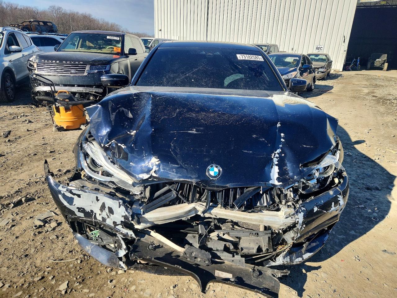 2016 BMW 750 Xi - Image 5