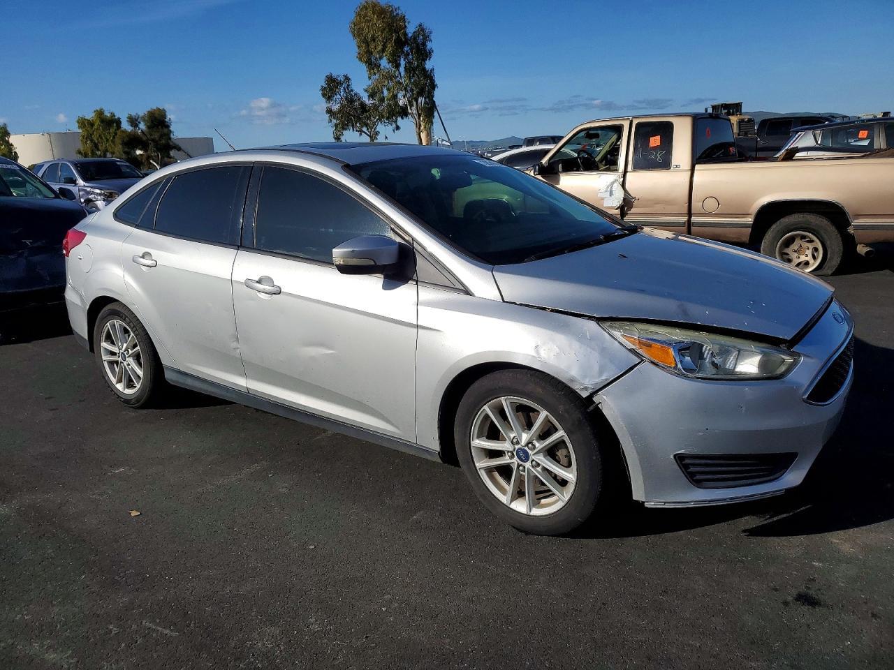 2015 Ford Focus Se - Фото 4