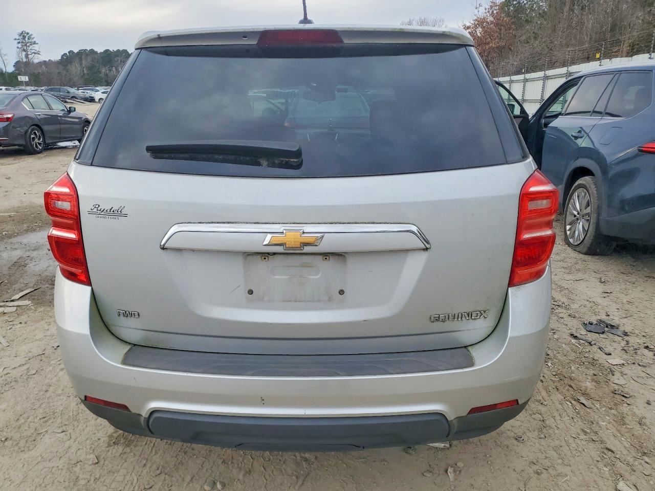2016 Chevrolet Equinox Ls - Image 6
