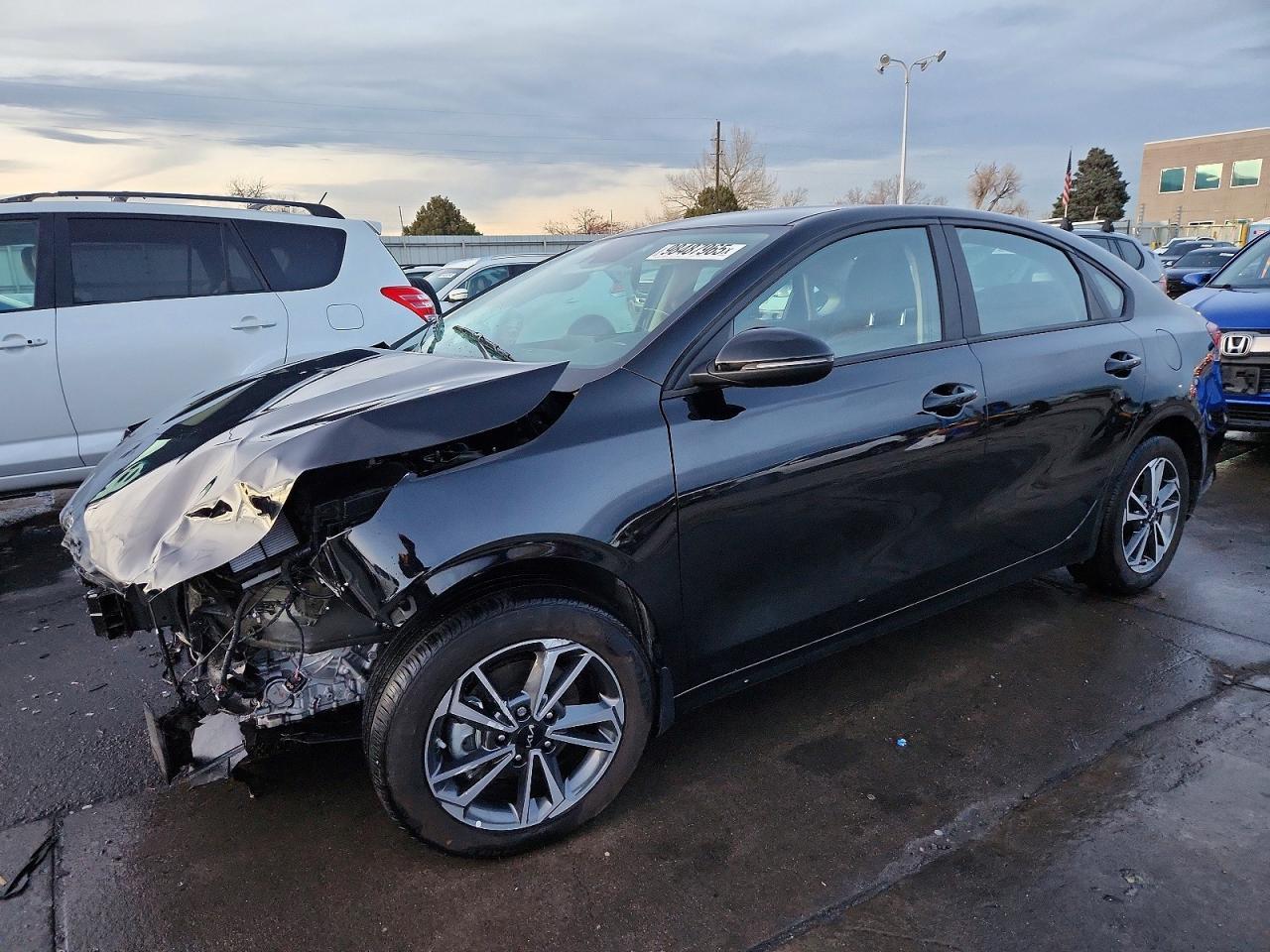 2024 Kia Forte Lxs