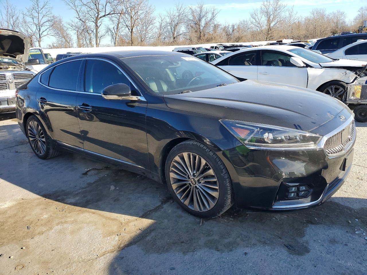 2017 Kia Cadenza Premium - Фото 4