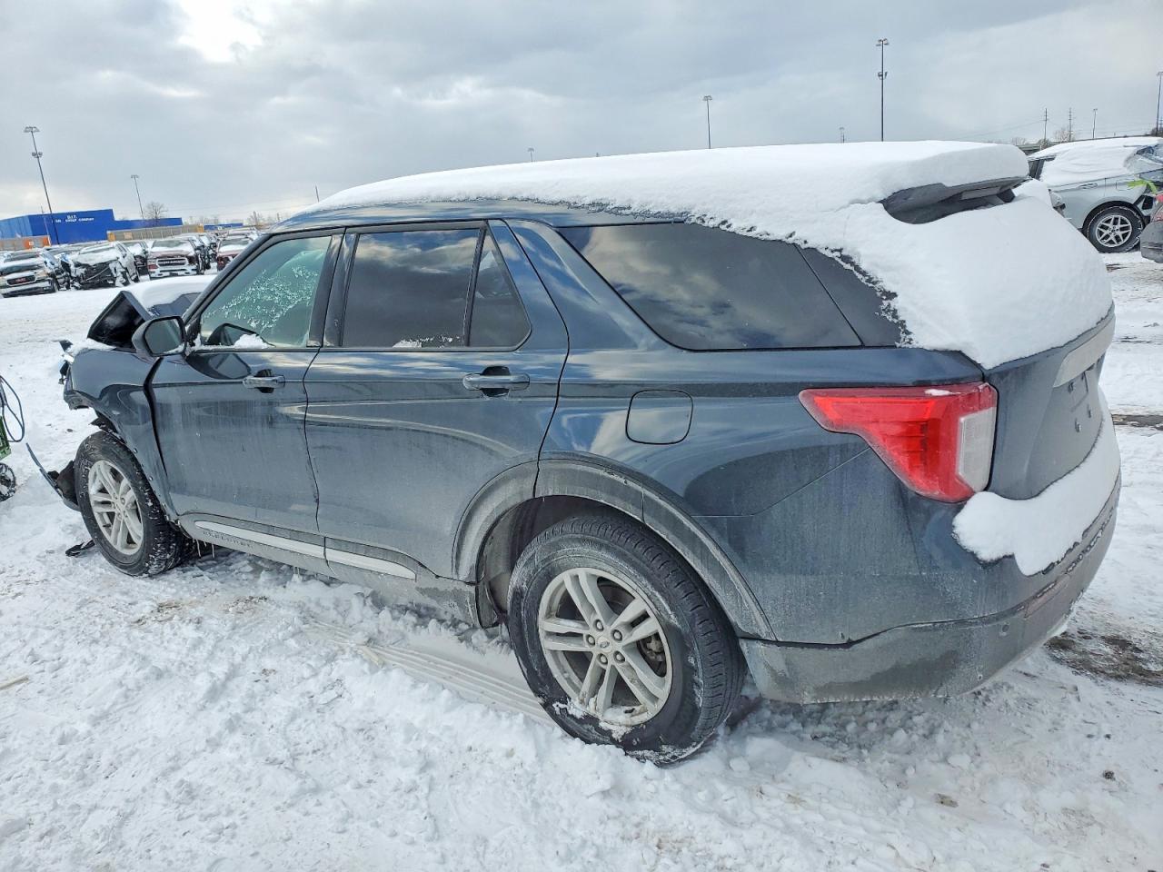 2023 Ford Explorer Xlt - Фото 2