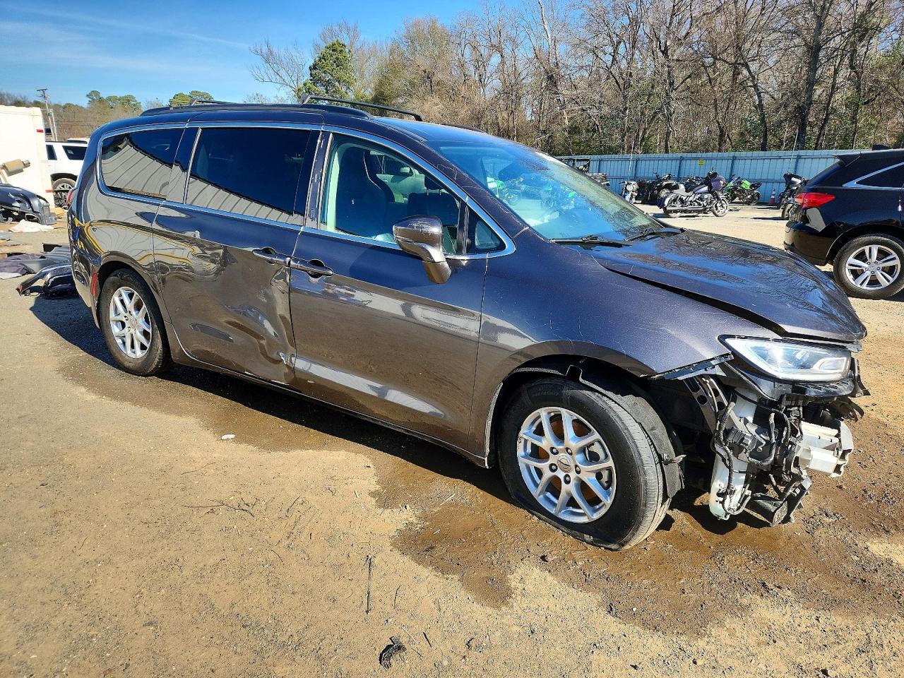 2022 Chrysler Pacifica Touring L - Image 4