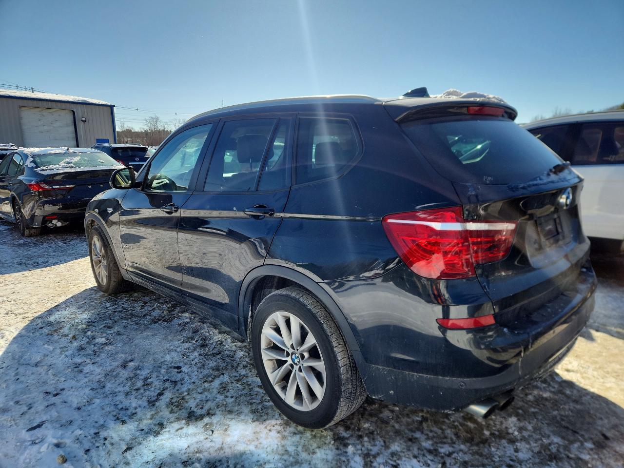 2017 BMW X3 xDrive28I - Фото 2