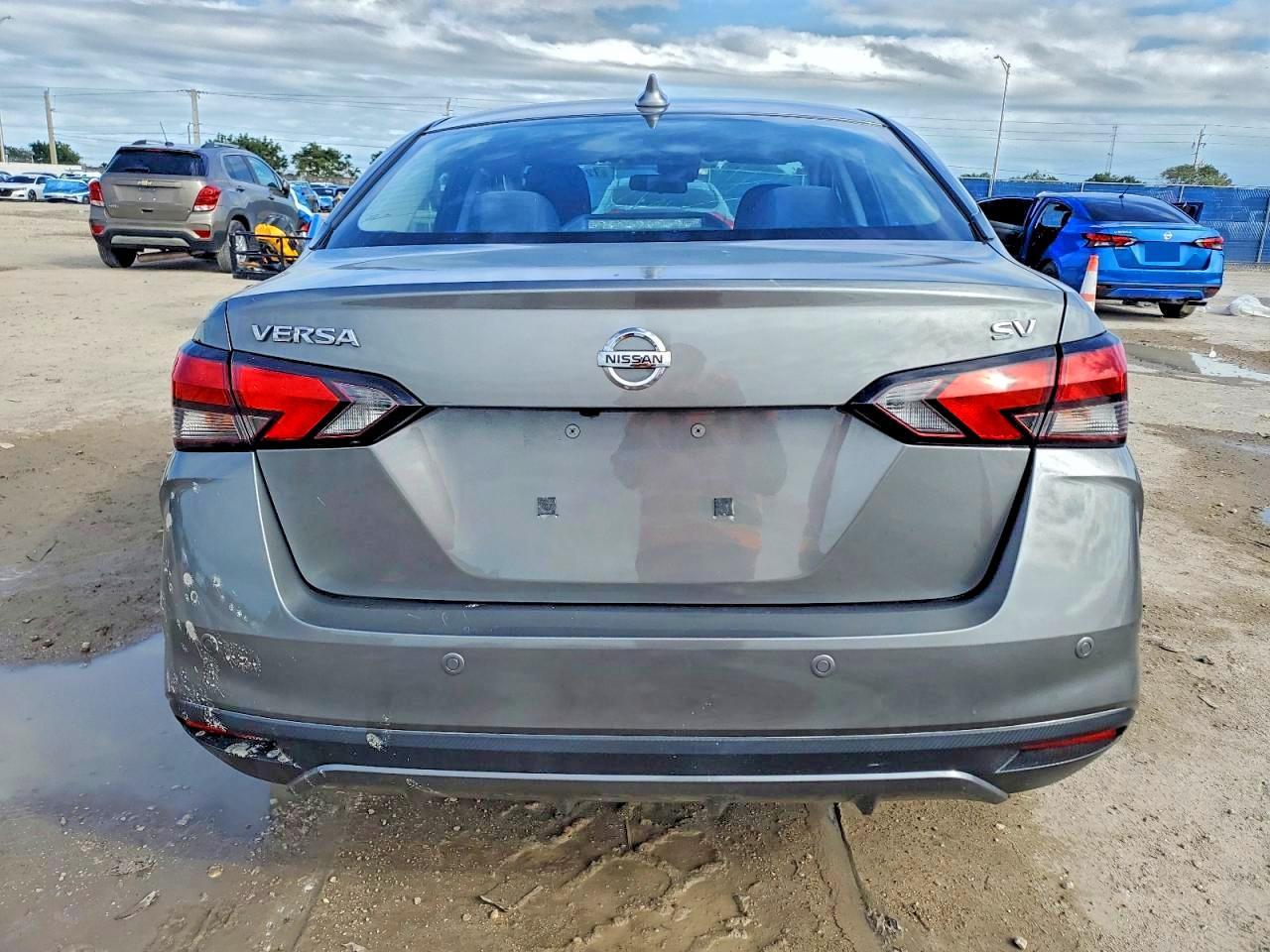 2021 Nissan Versa Sv - Фото 6
