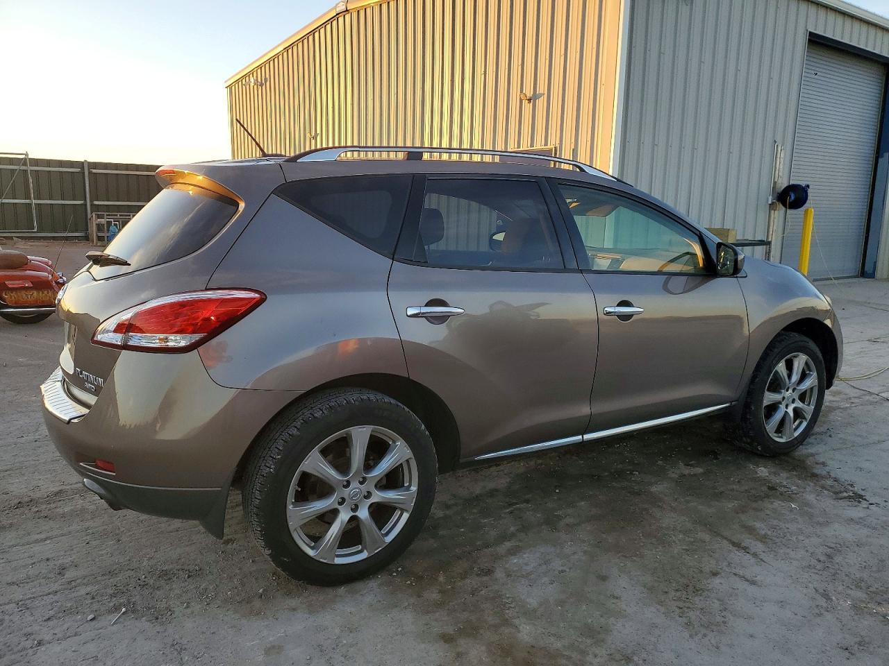 2013 Nissan Murano S - Image 3