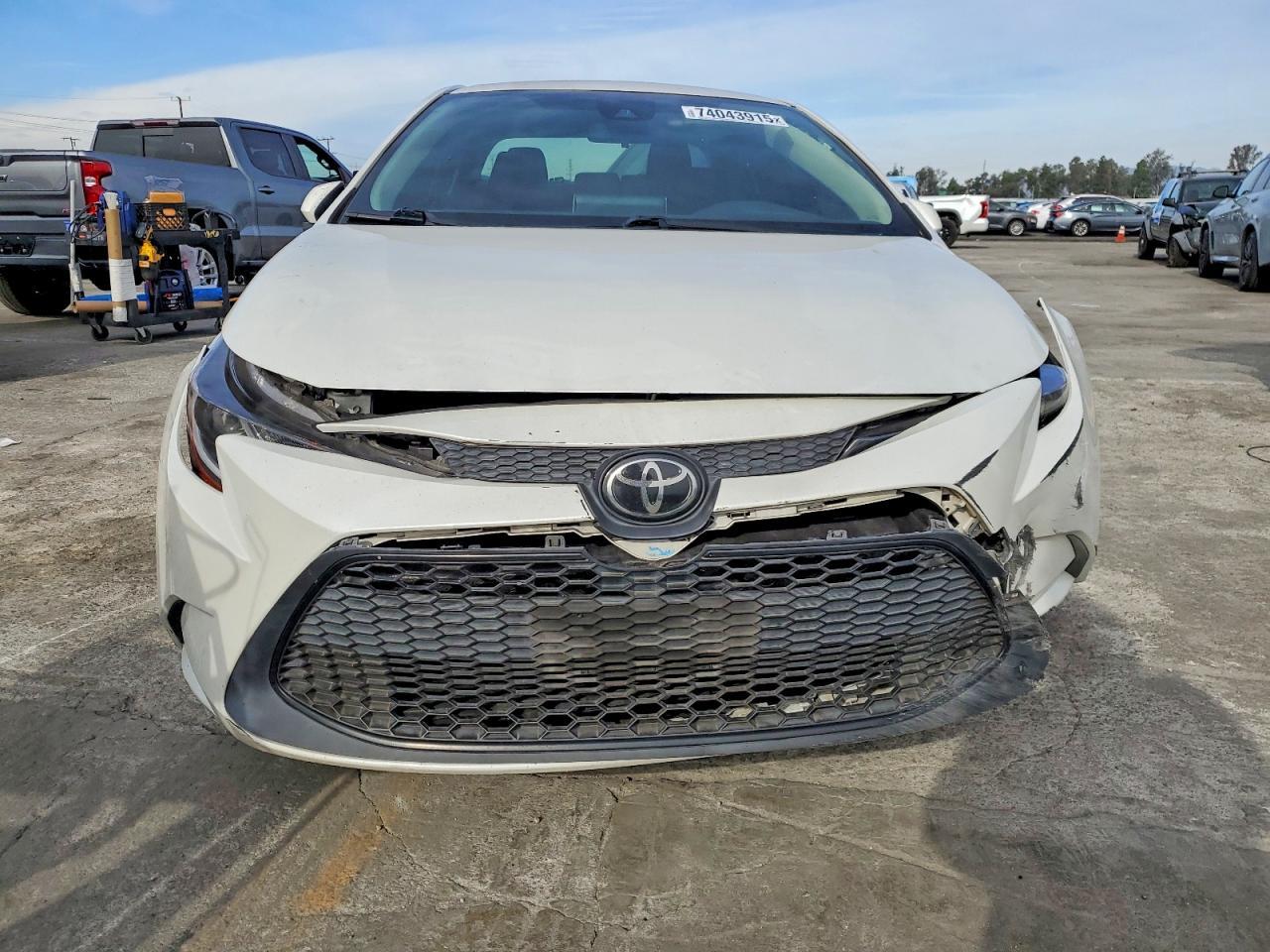 2020 Toyota Corolla Le - Image 5