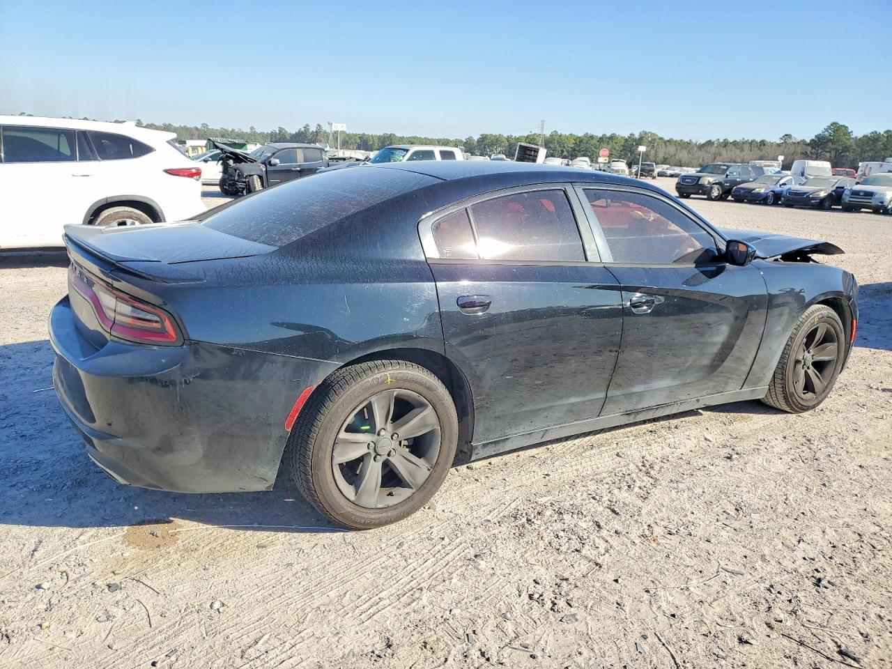 2016 Dodge Charger Se - Фото 3
