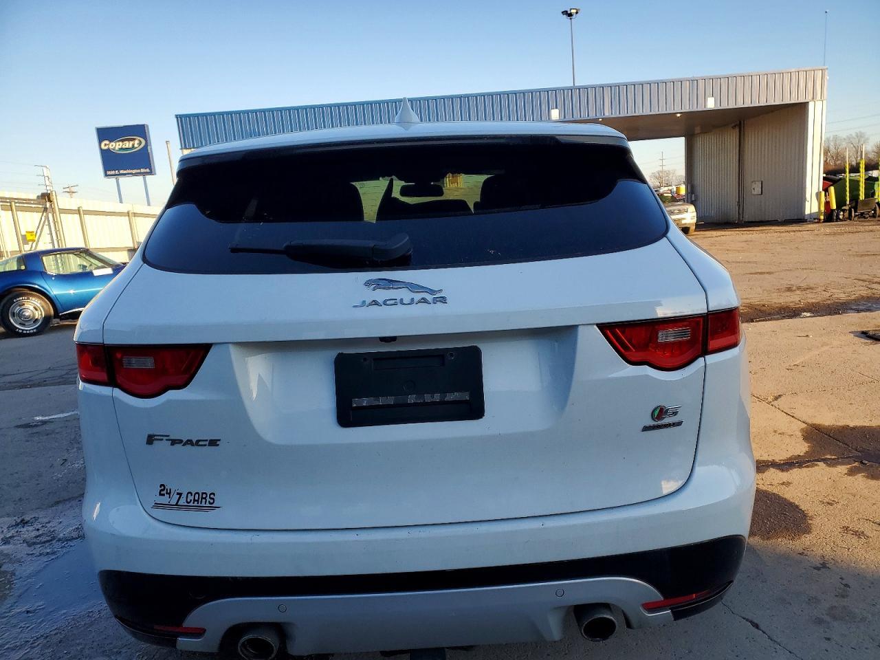 2017 Jaguar F-Pace S - Фото 6