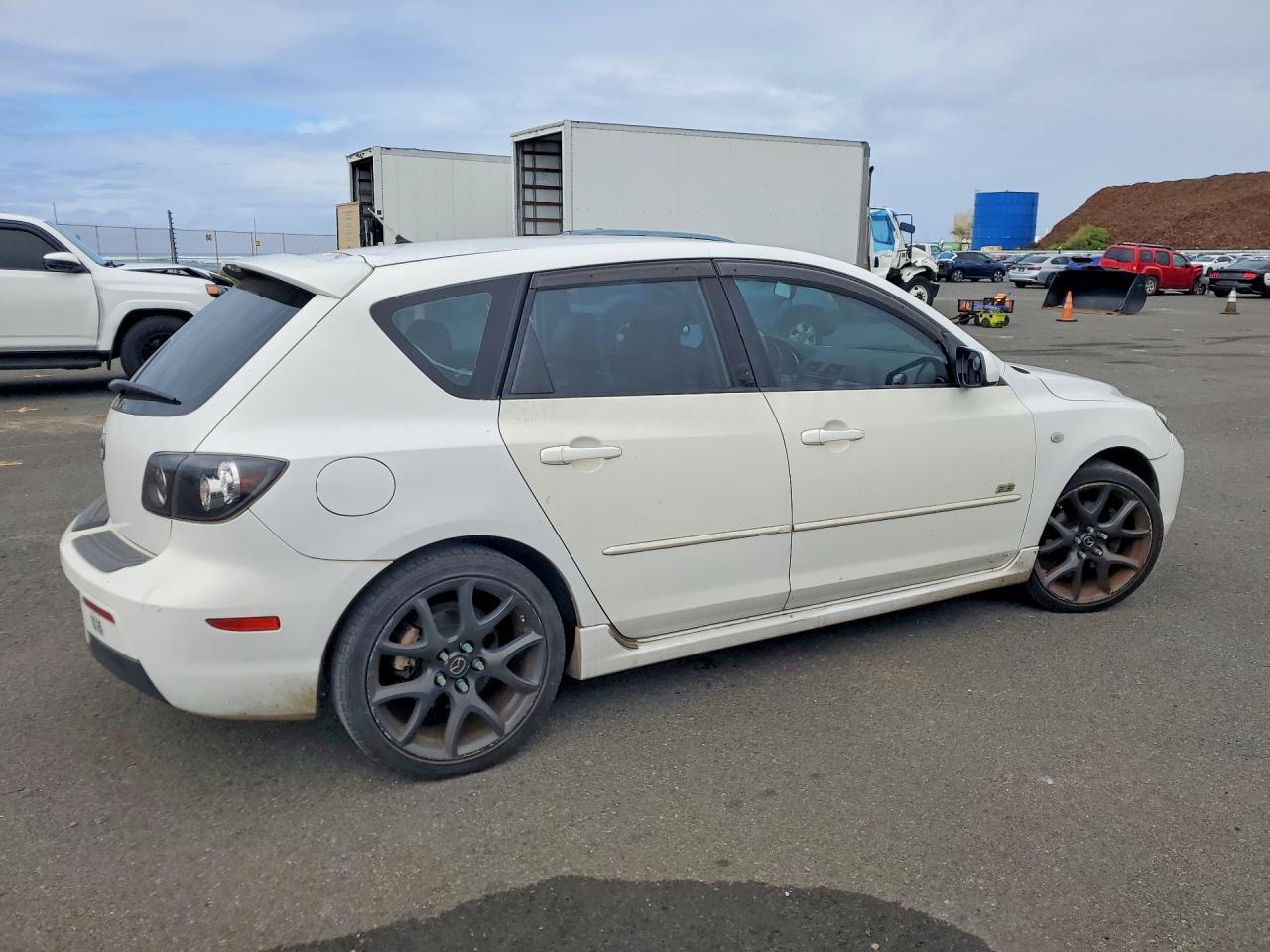 2007 Mazda 3 Hatchback - Image 3