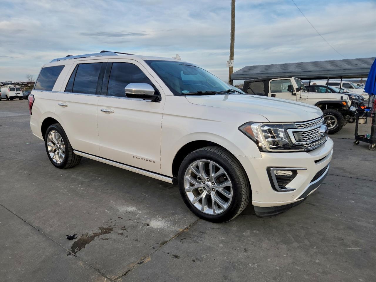 2018 Ford Expedition Platinum - Image 4