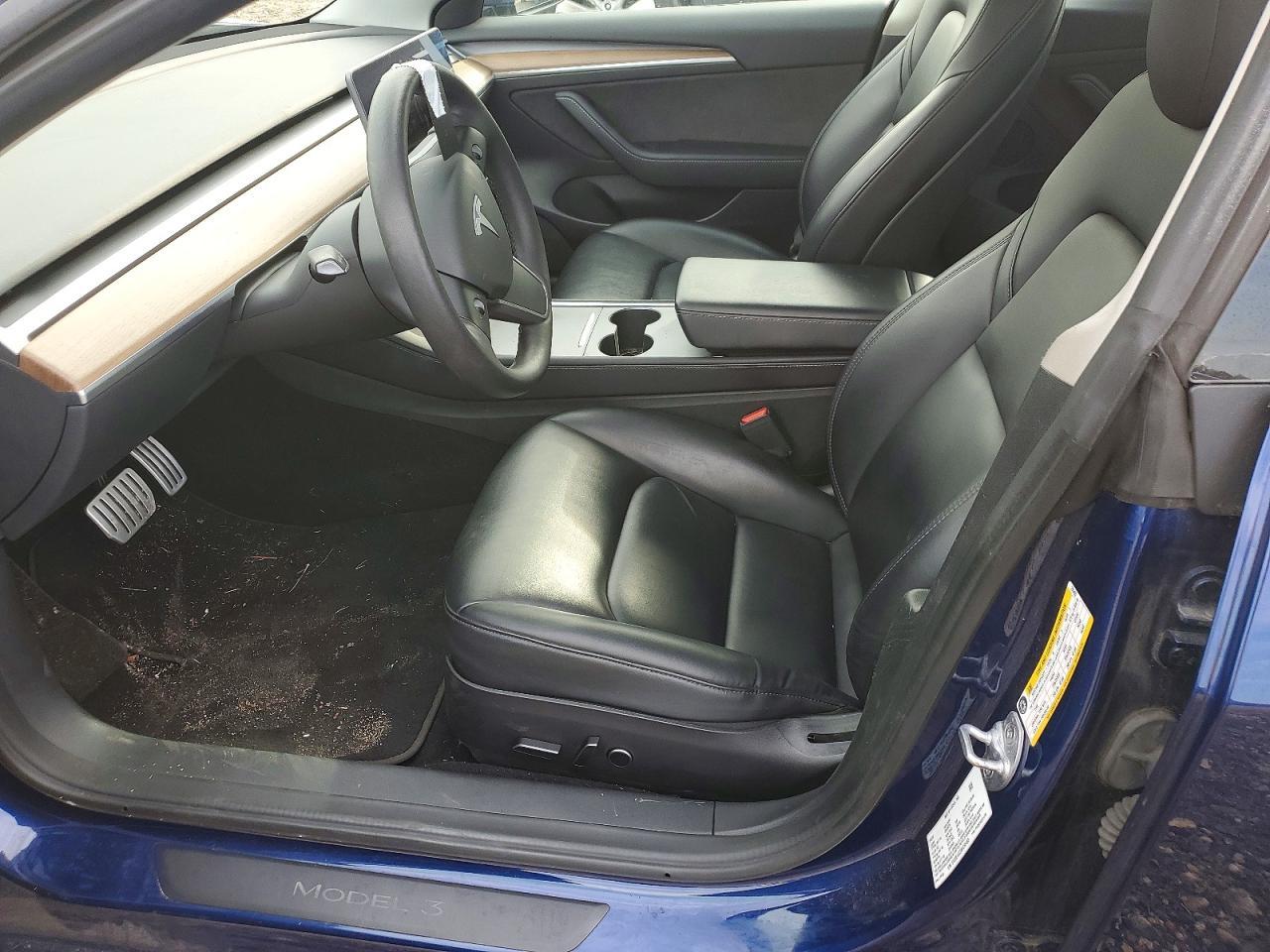 2022 Tesla Model 3 - Image 7