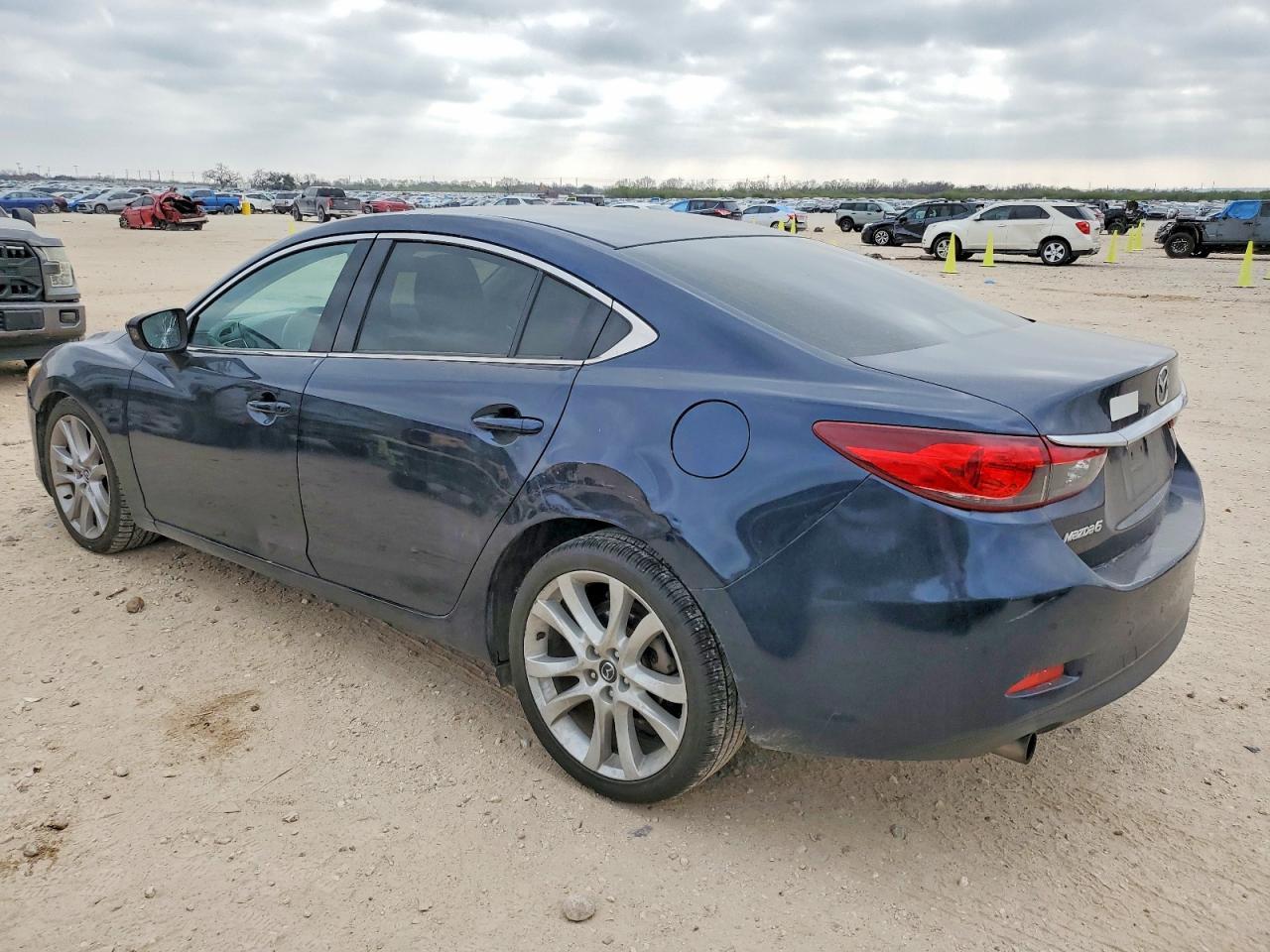 2016 Mazda 6 Touring - Image 2
