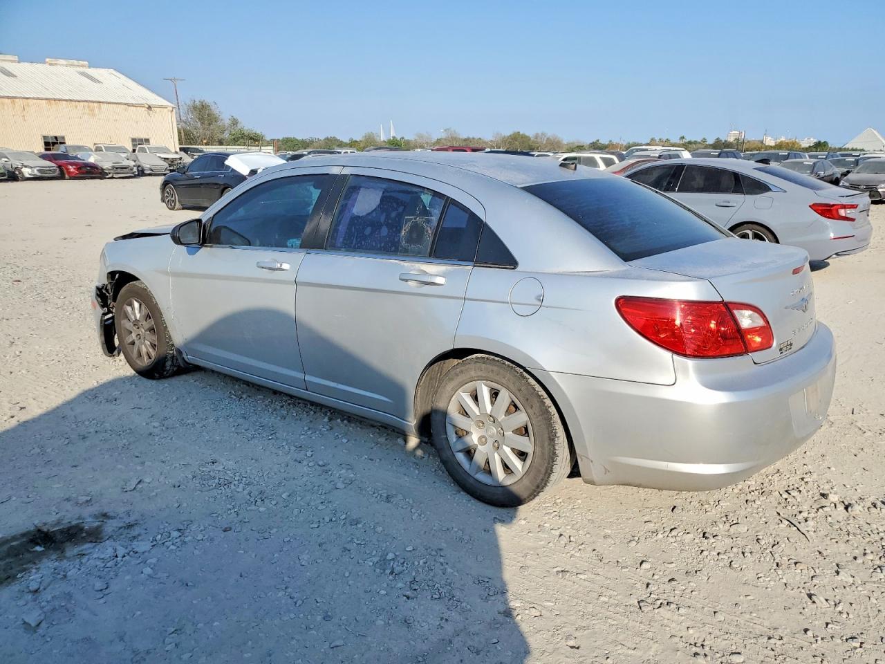 2009 Chrysler Sebring Lx - Image 2