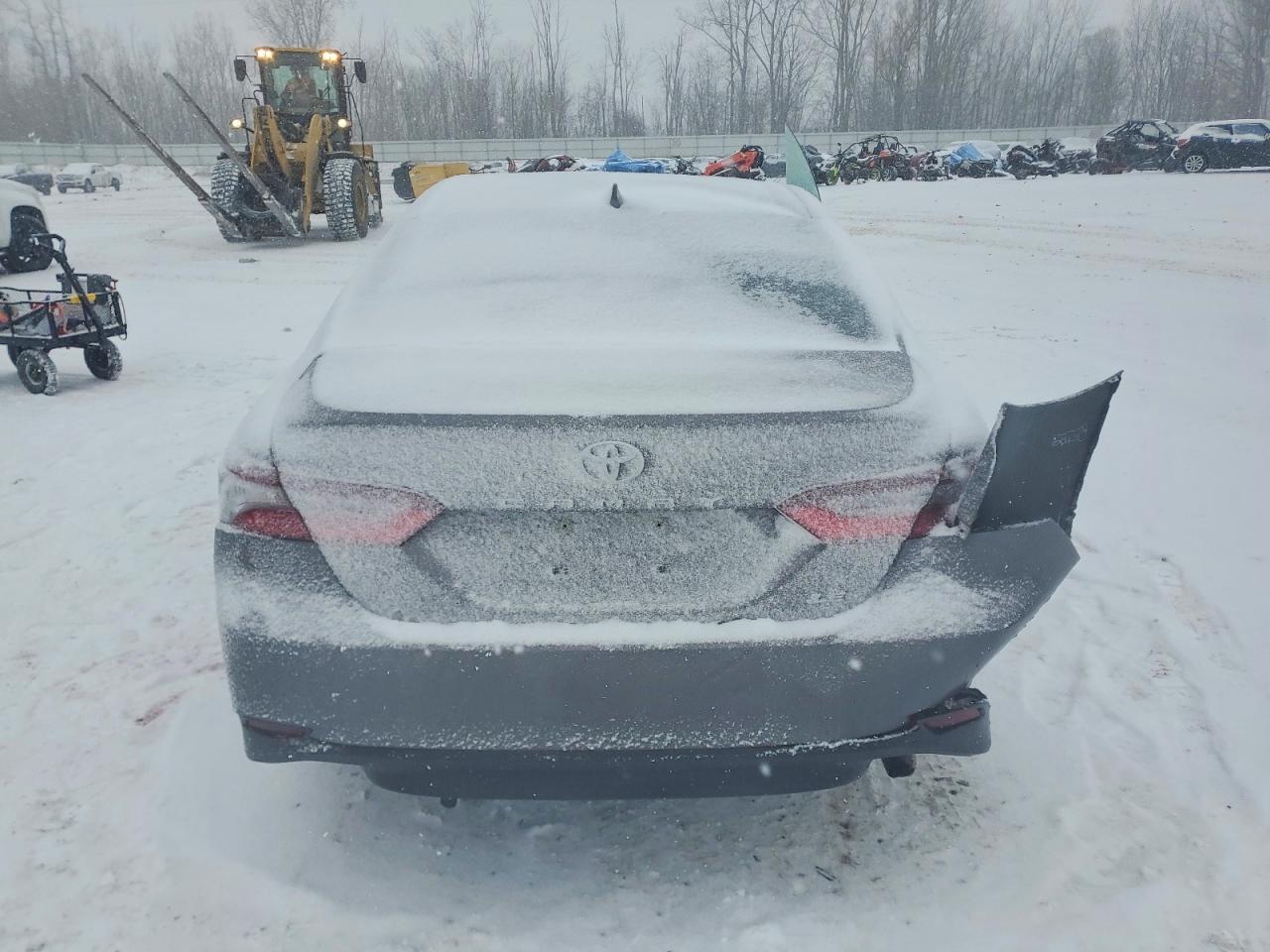 2023 Toyota Camry Le - Image 6