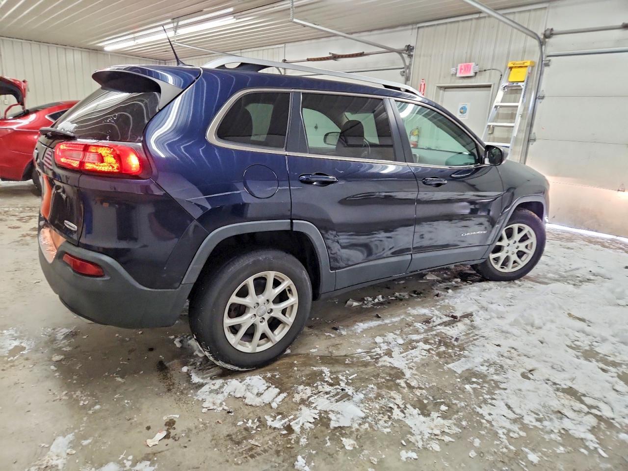 2015 Jeep Cherokee Latitude - Image 3