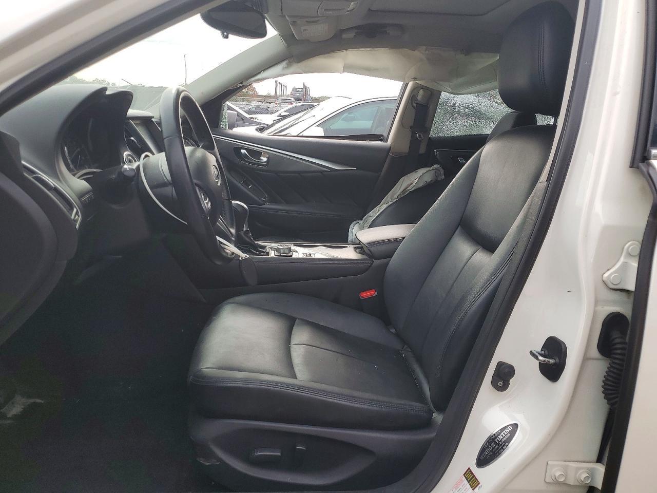 2017 Infiniti Q50 Premium - Image 7