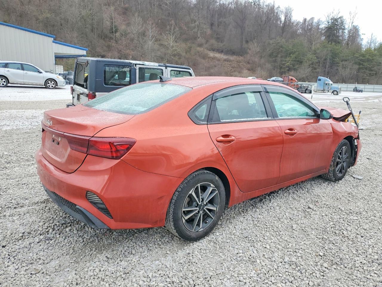 2023 Kia Forte - Фото 3