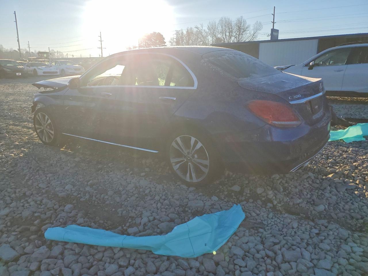 2021 Mercedes-Benz C 300 4Matic - Фото 2