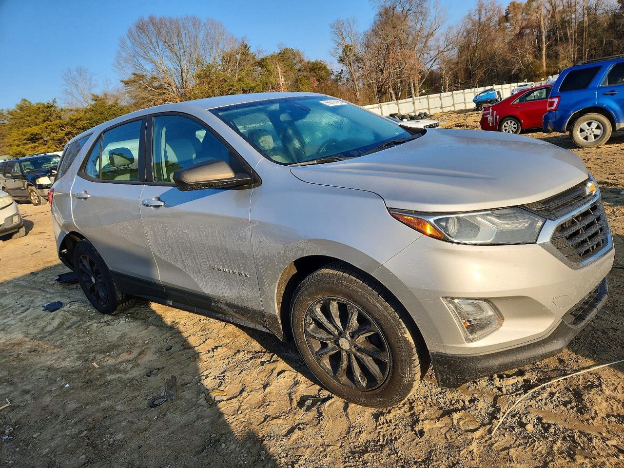 2020 Chevrolet Equinox Ls - Image 4