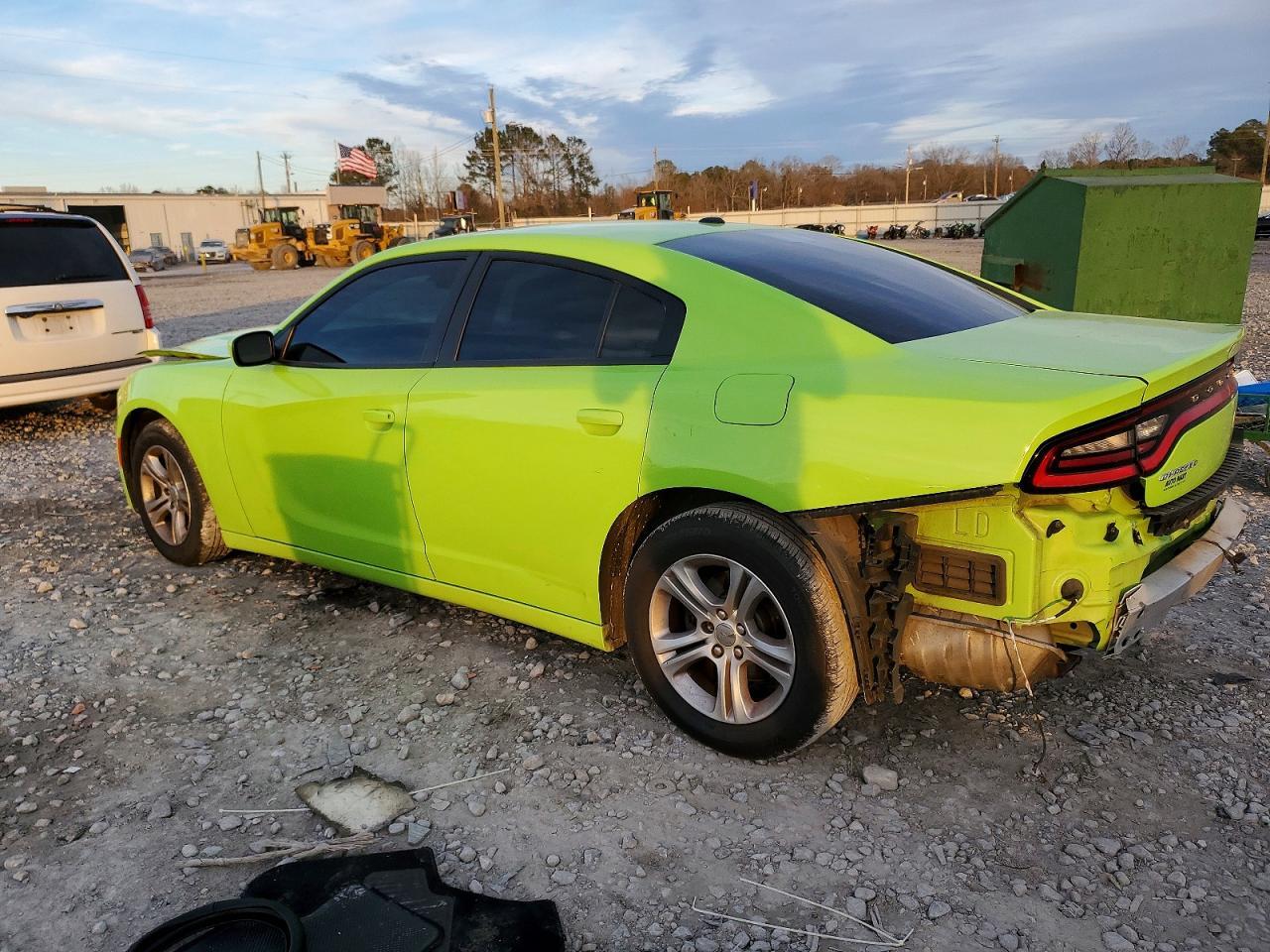 2019 Dodge Charger Sxt - Image 2