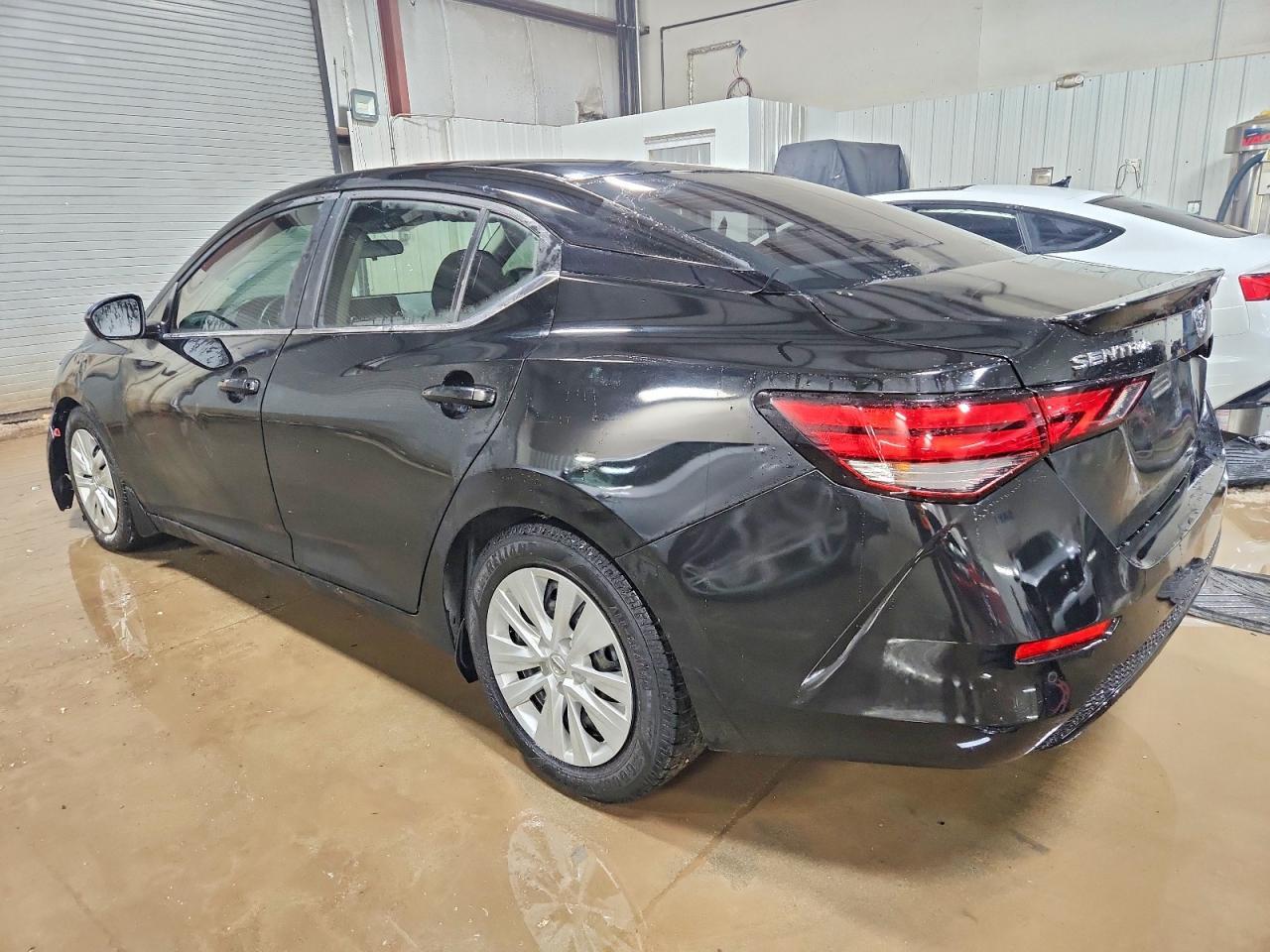 2020 Nissan Sentra S - Фото 2
