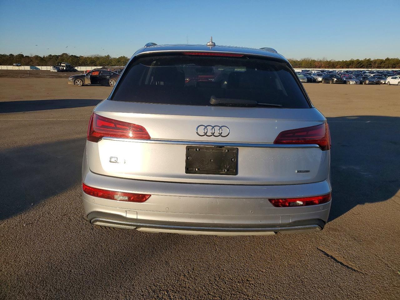 2021 Audi Q5 Premium Plus - Фото 6