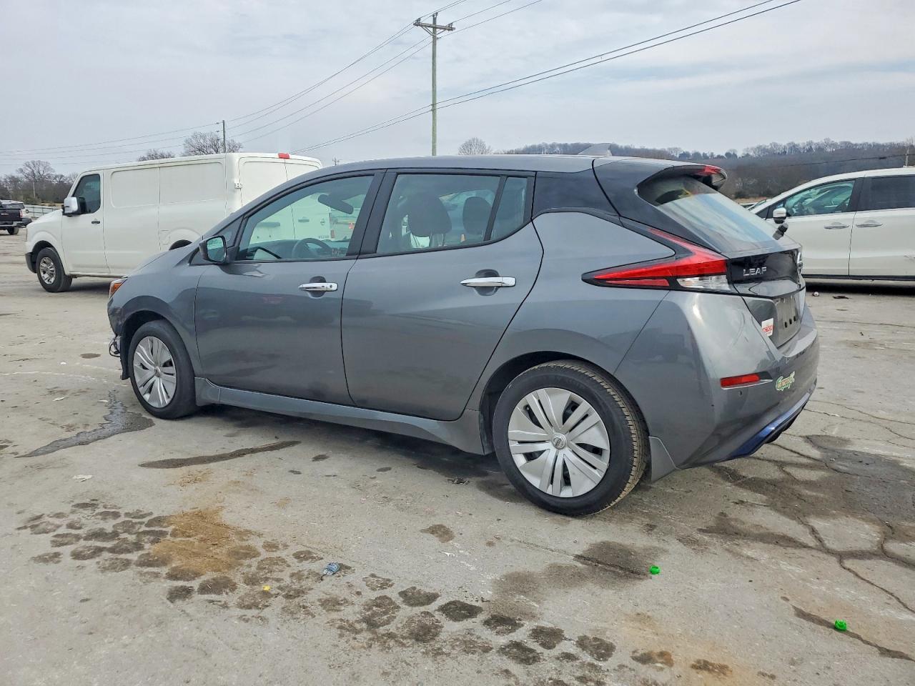 2022 Nissan Leaf S - Фото 2