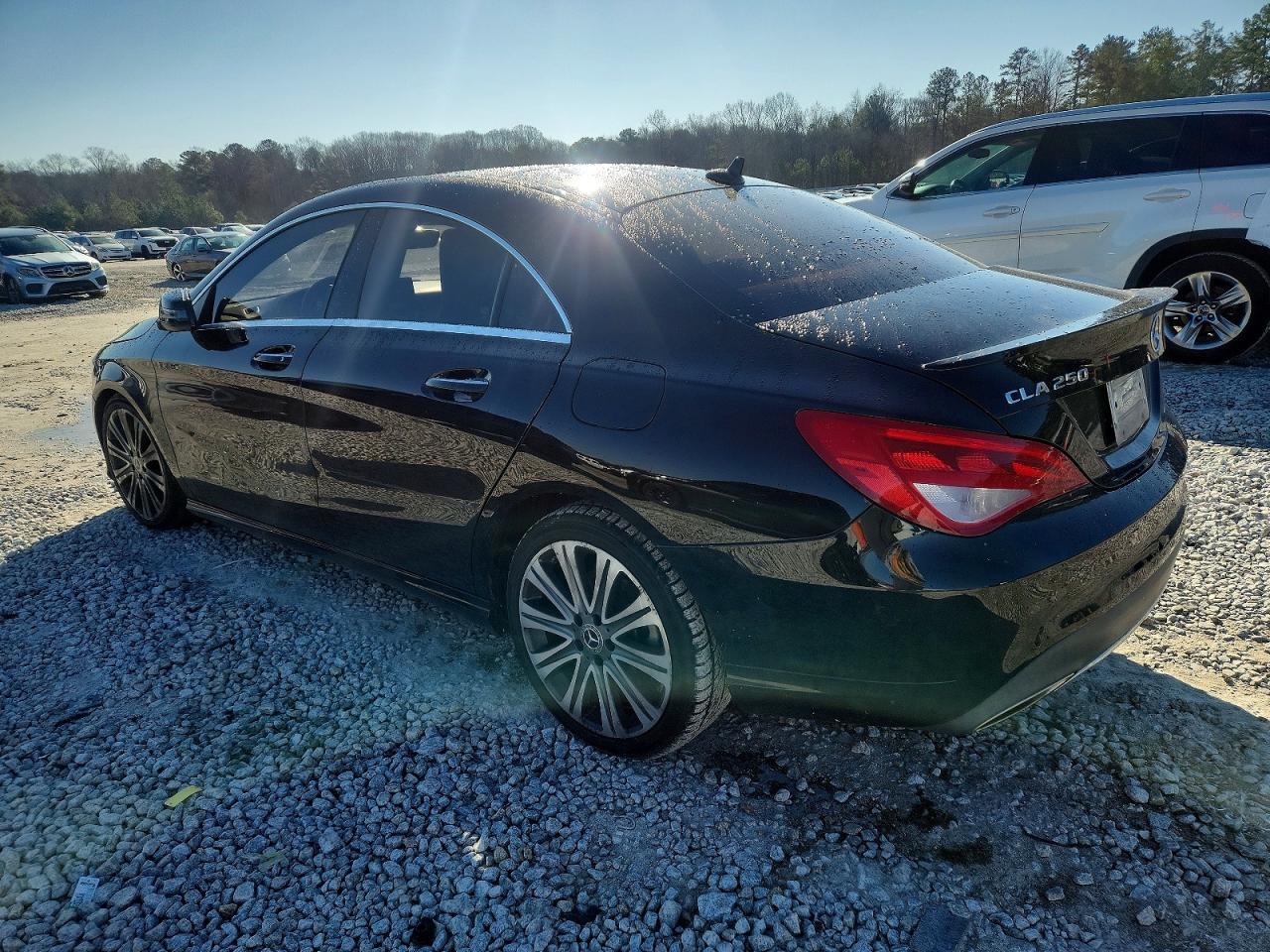 2018 Mercedes-Benz Cla 250 - Фото 2