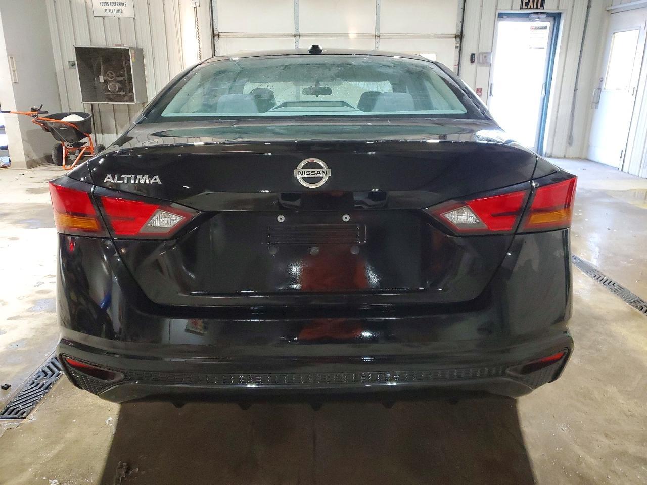 2019 Nissan Altima S - Image 6