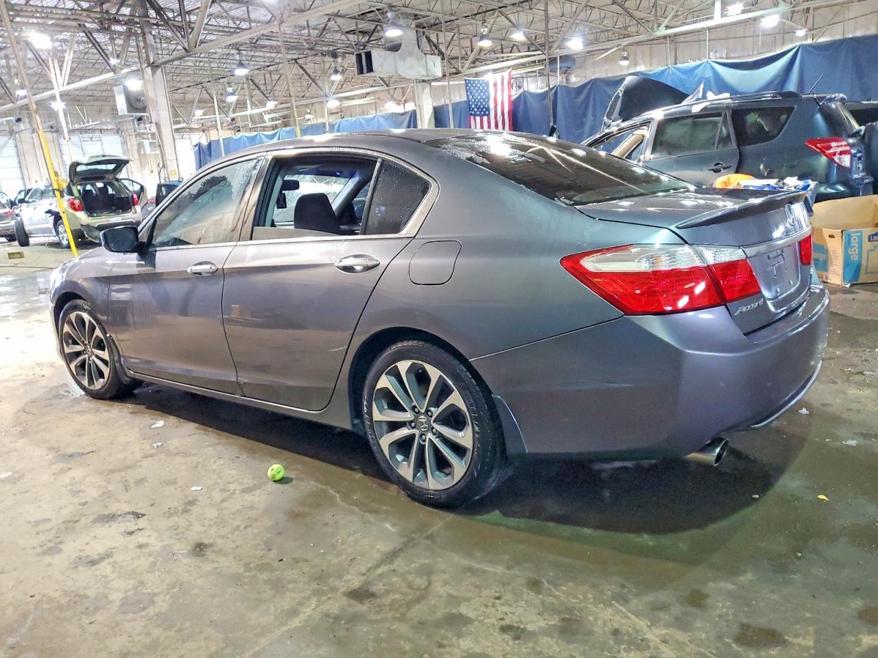 2014 Honda Accord Sport - Image 2