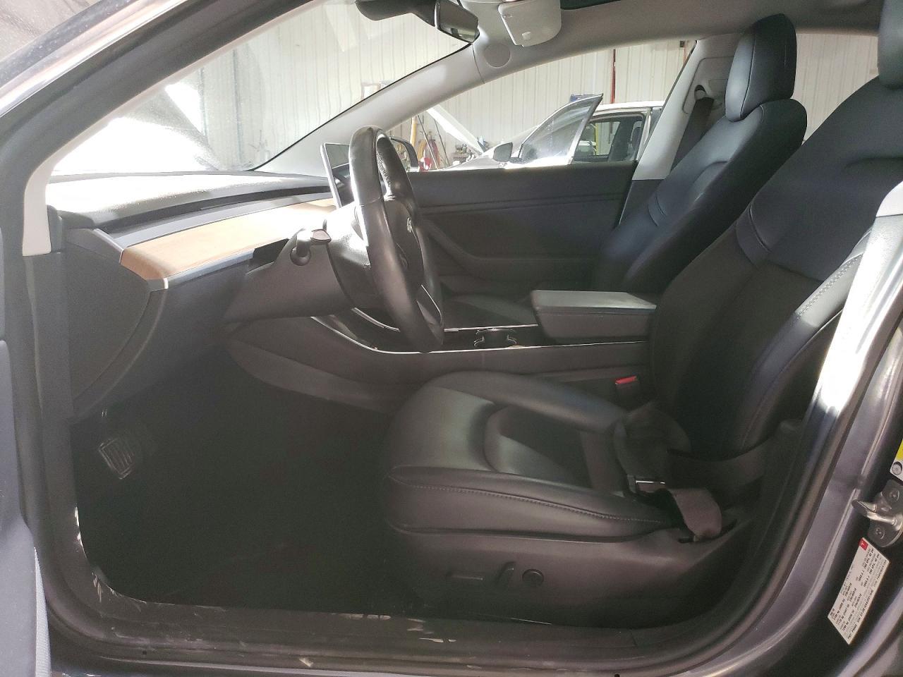2018 Tesla Model 3 - Image 7