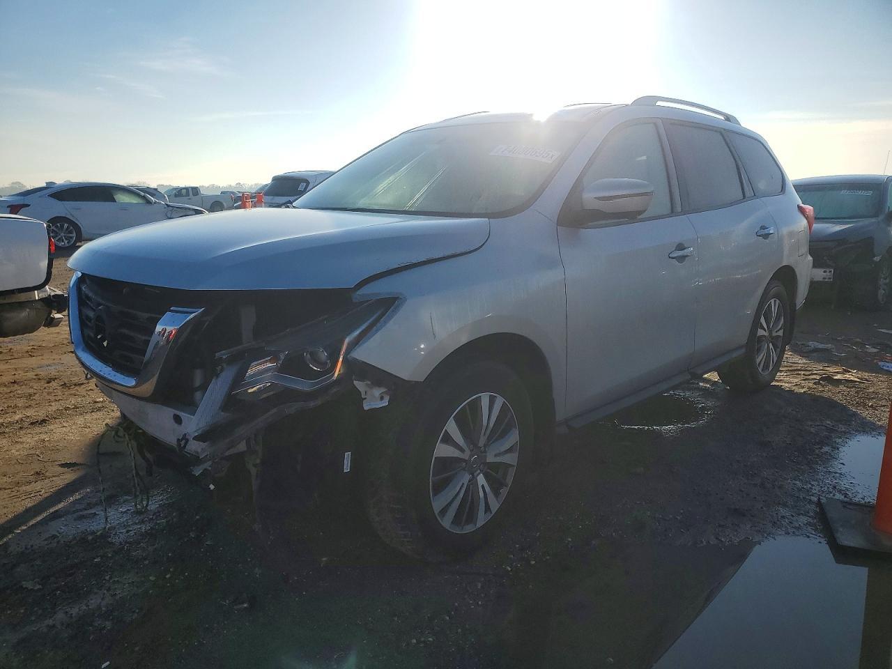 2020 Nissan Pathfinder Sl