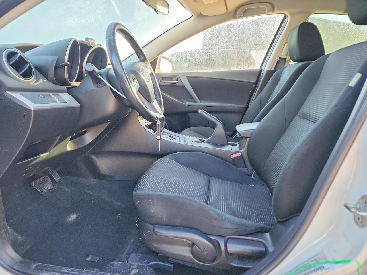 2012 Mazda 3 I - Image 7