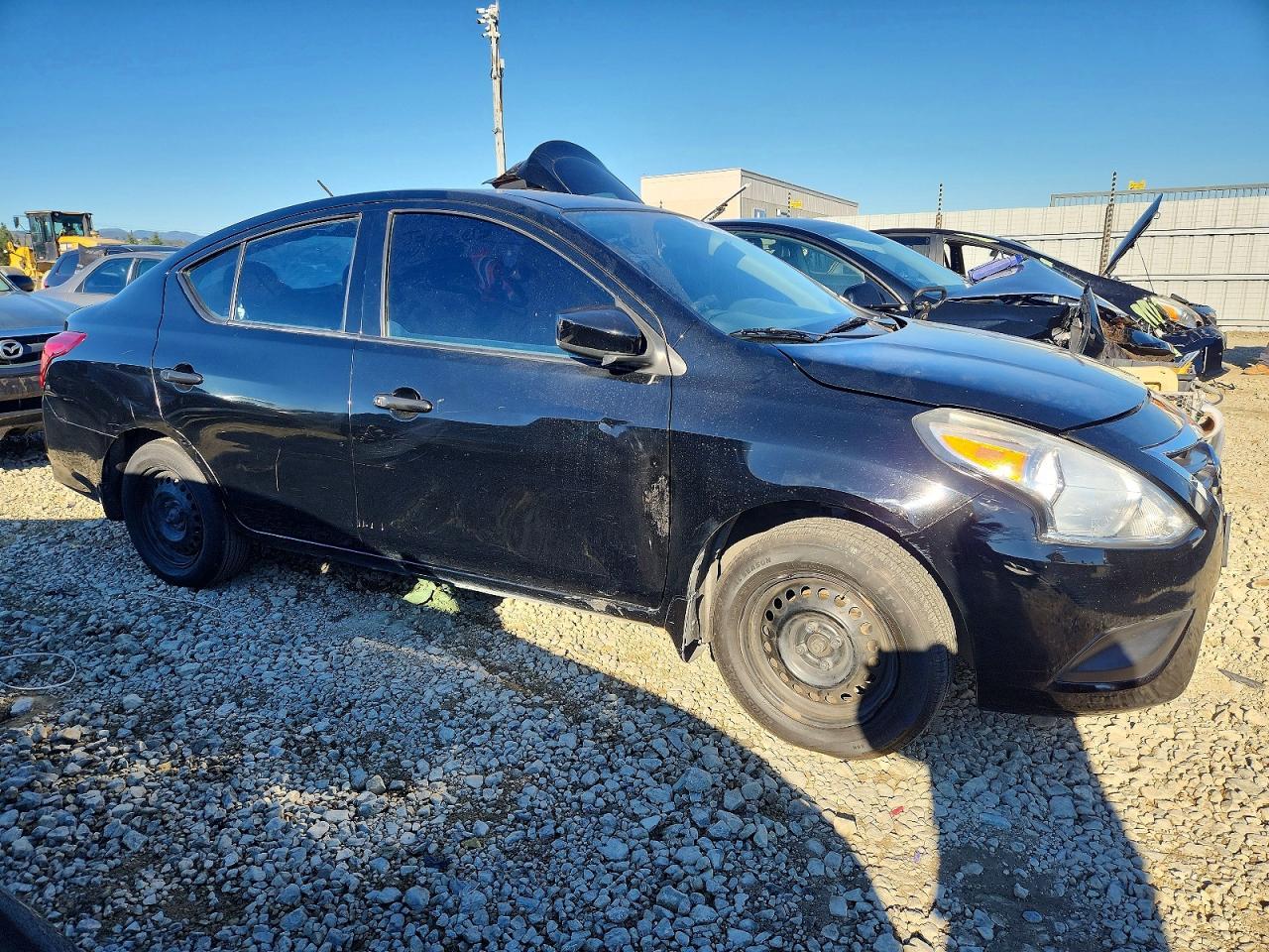 2018 Nissan Versa S - Image 4