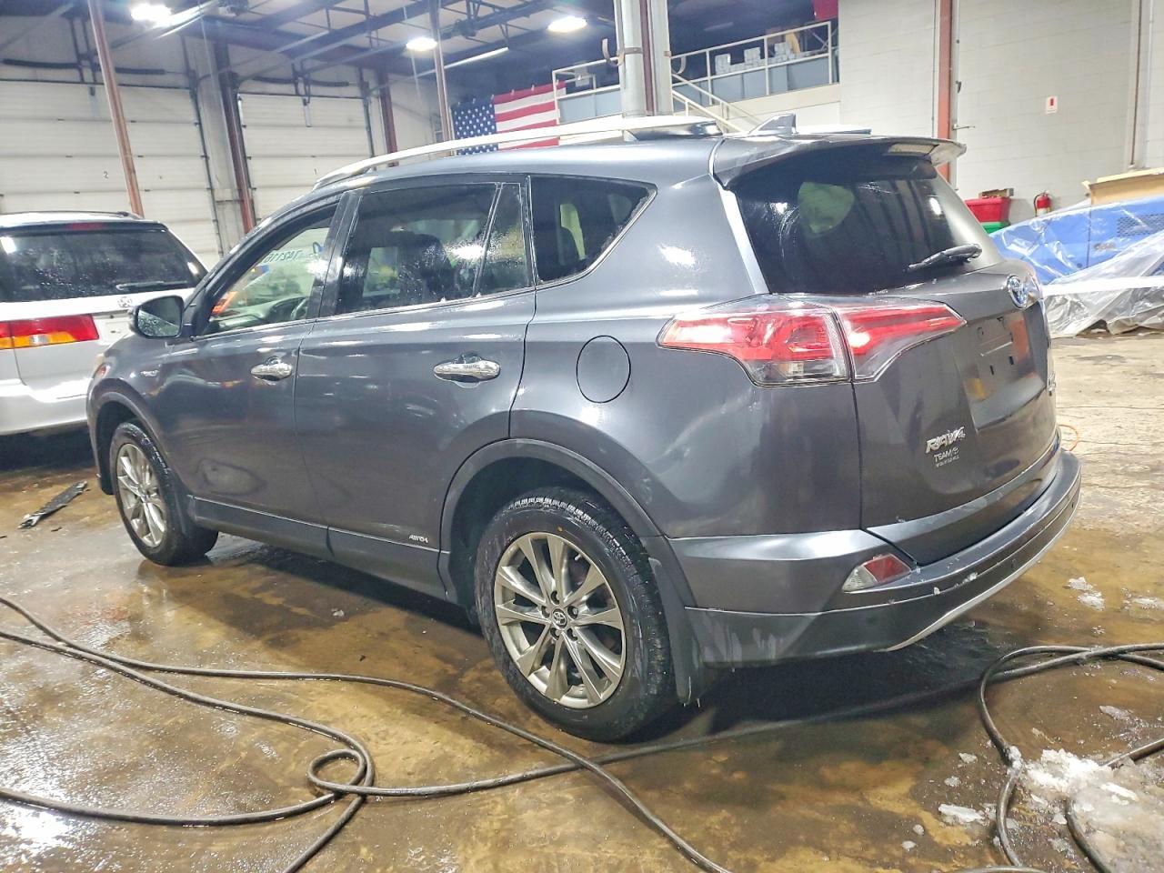 2017 Toyota Rav4 Hv Limited - Фото 2