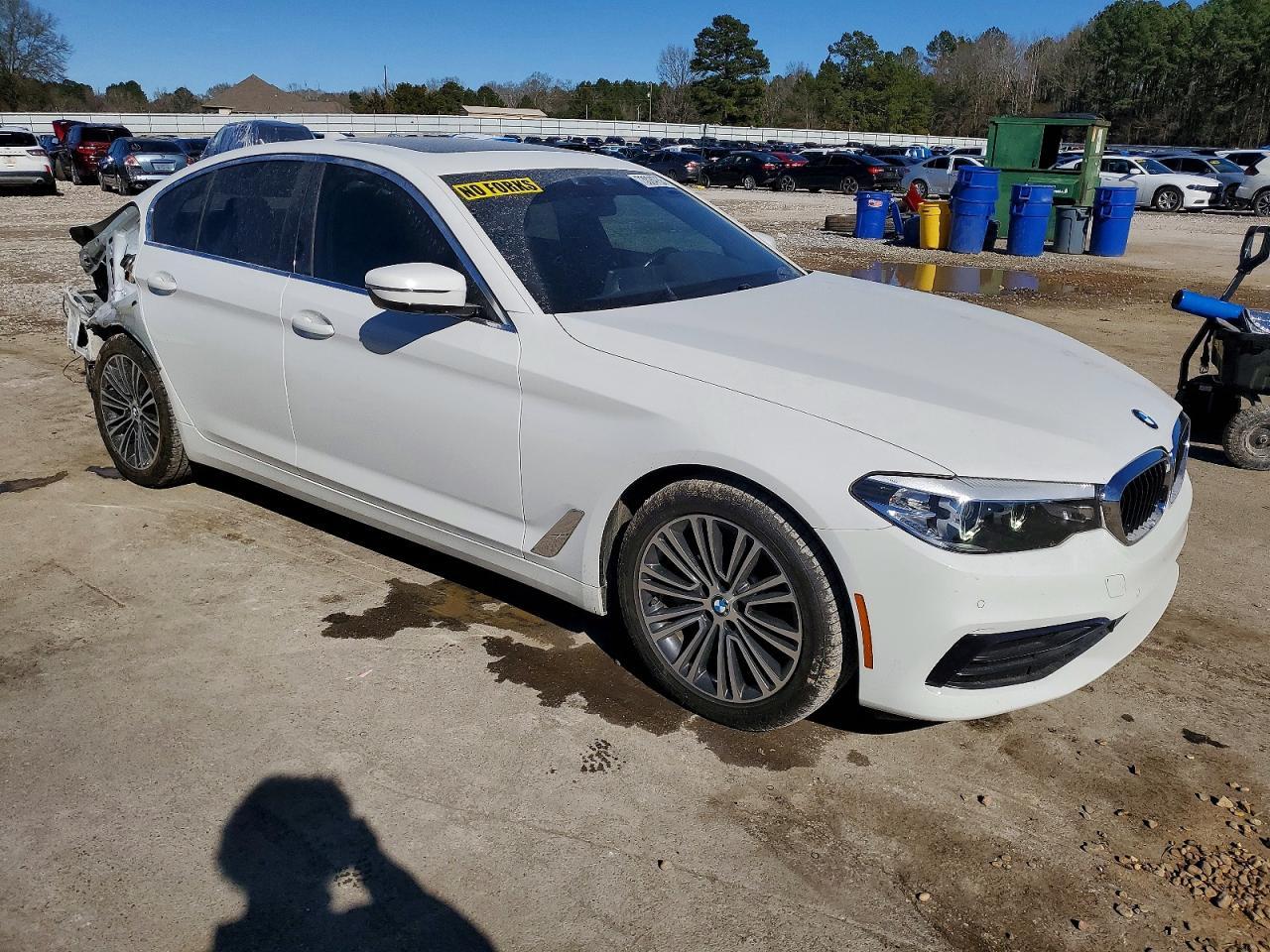 2019 BMW 530 I - Фото 4