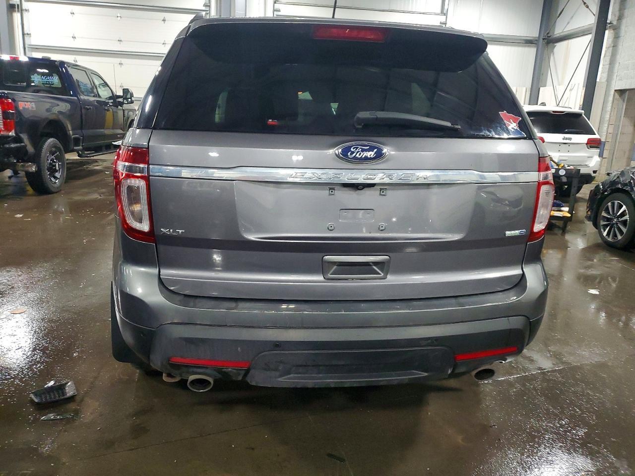 2014 Ford Explorer Xlt - Фото 6