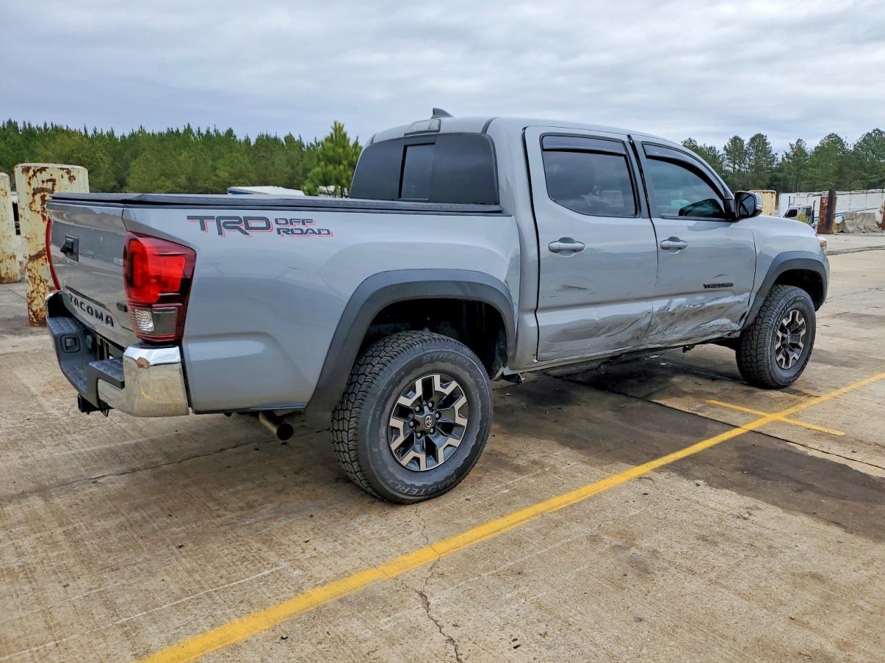 2019 Toyota Tacoma Double Cab - Фото 3