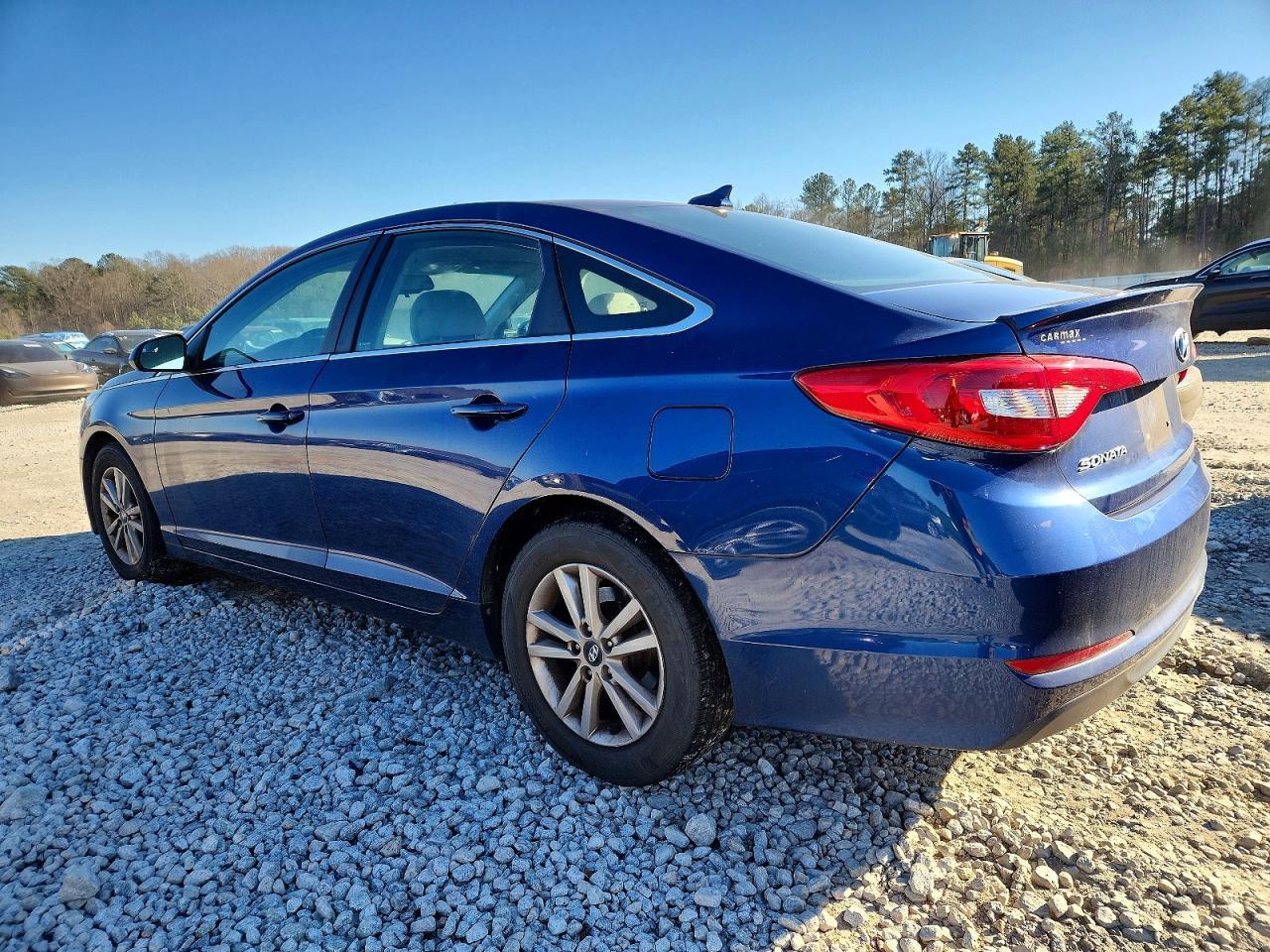 2015 Hyundai Sonata Se - Image 2