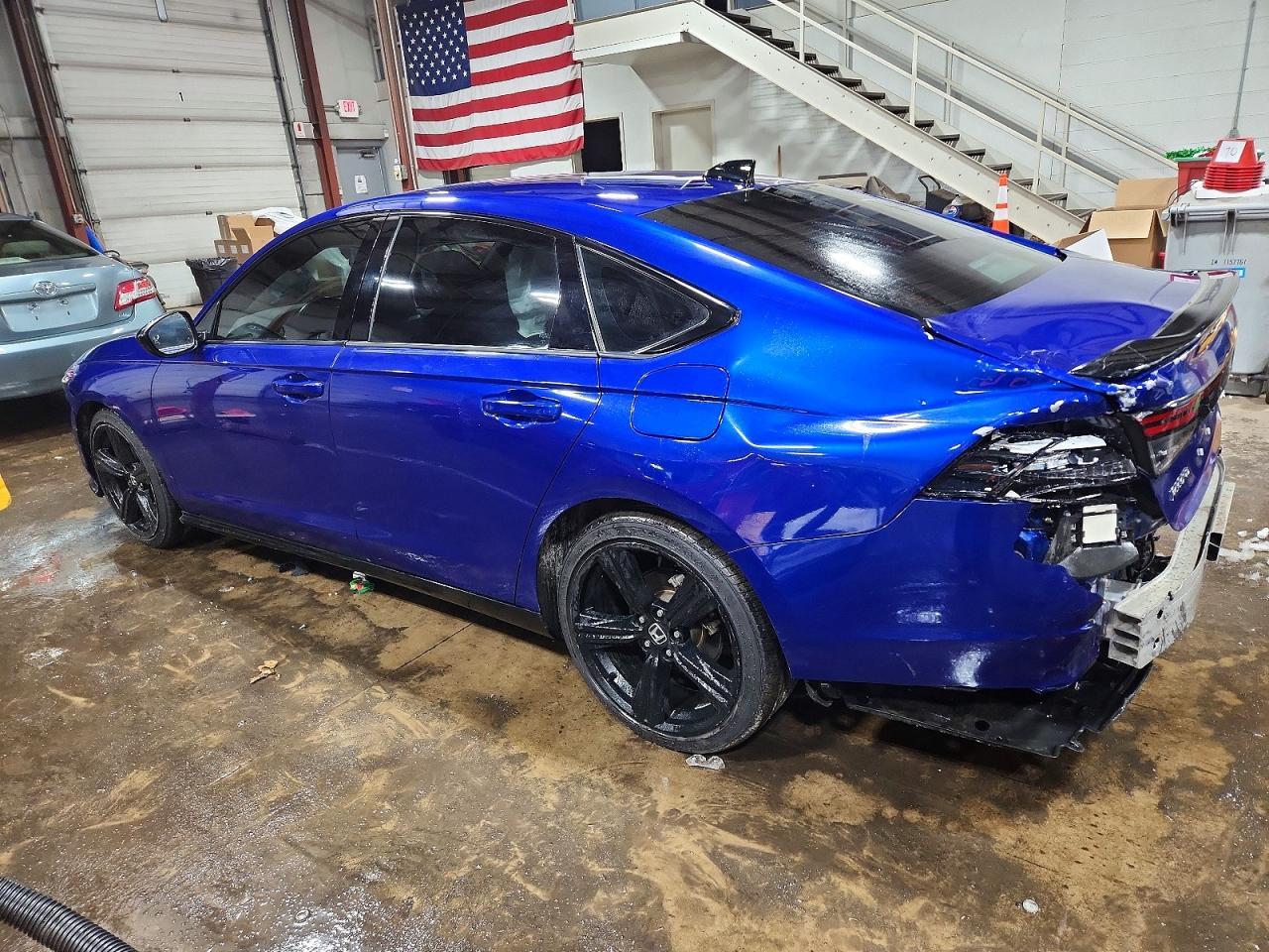 2023 Honda Accord Hybrid Sport-L - Image 2