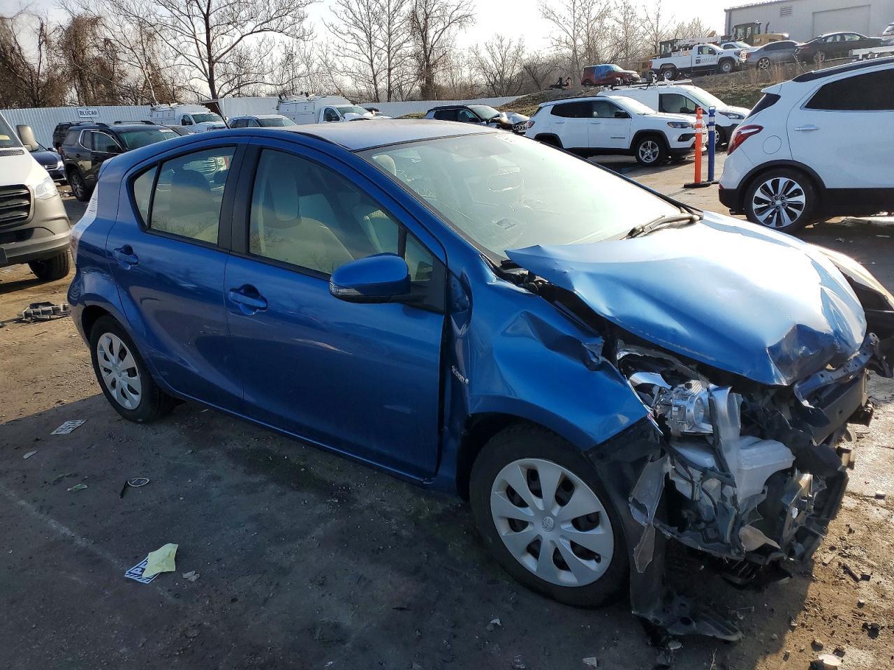 2012 Toyota Prius C - Image 4