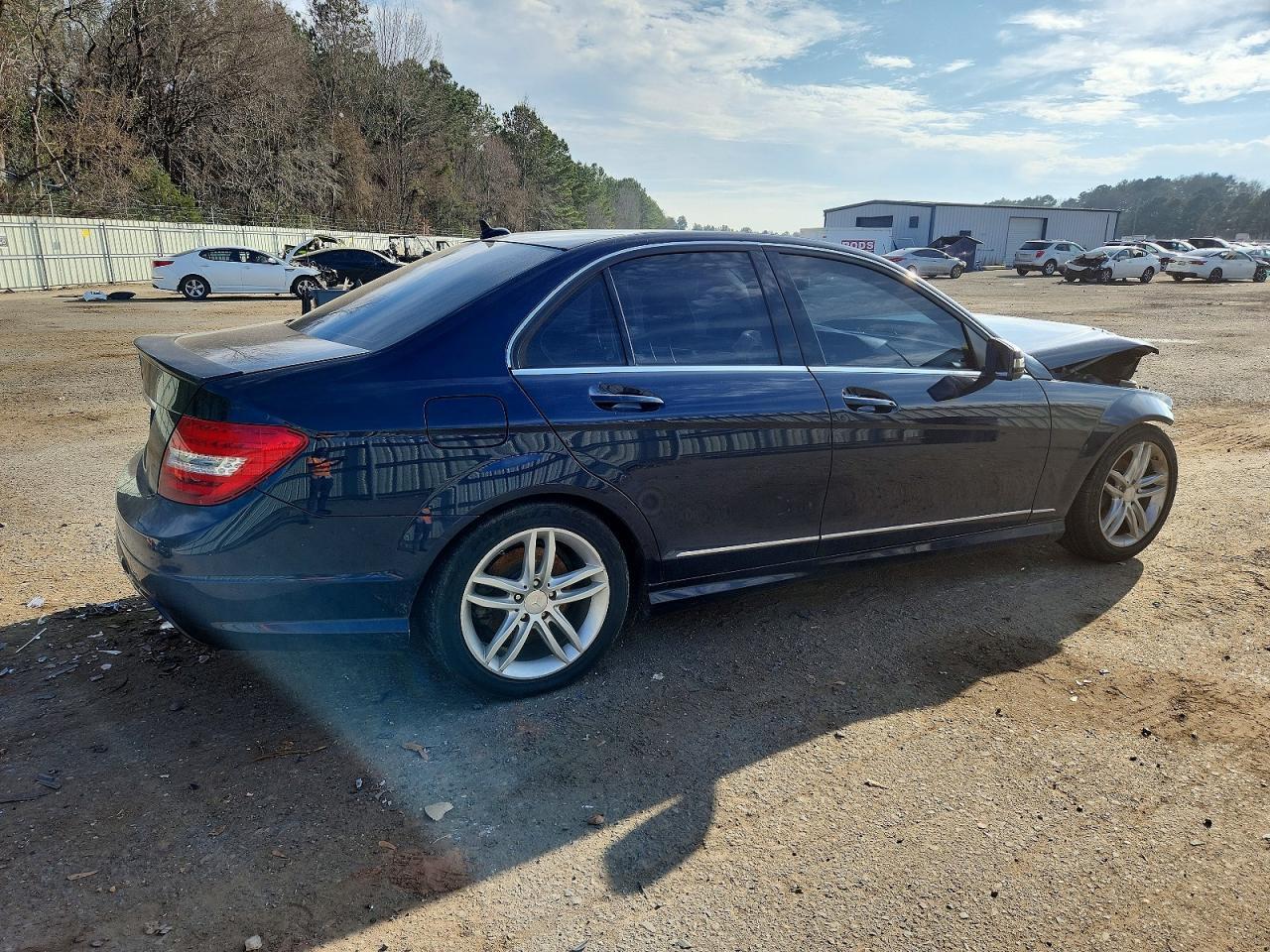 2013 Mercedes-Benz C 250 - Фото 3