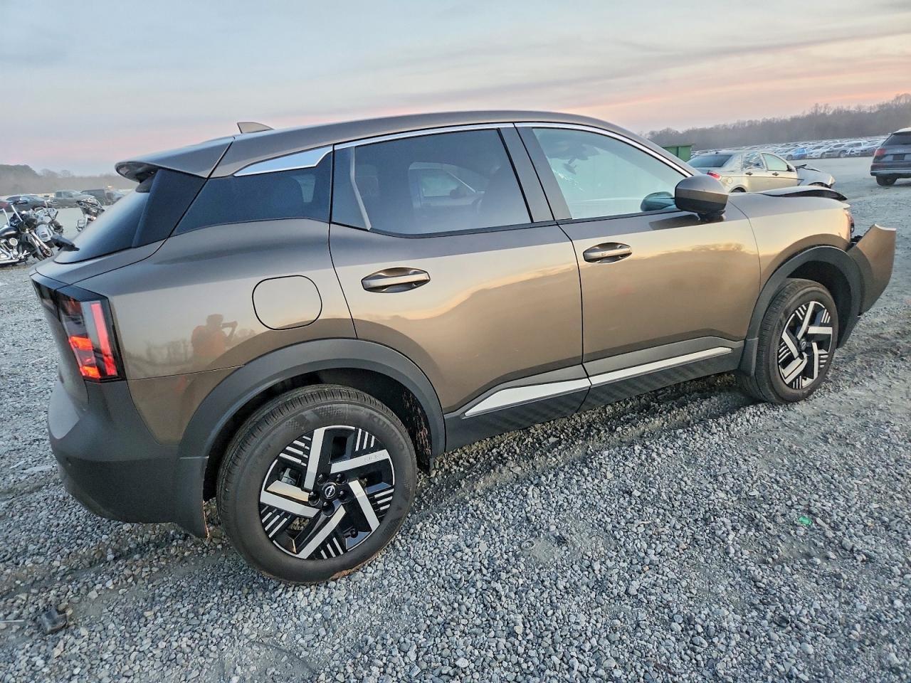 2025 Nissan Kicks Sv - Фото 3