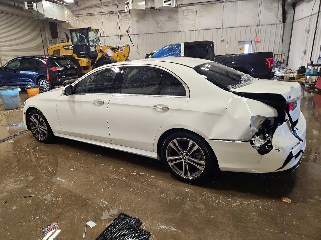 2023 Mercedes-Benz E 350 4Matic - Image 2