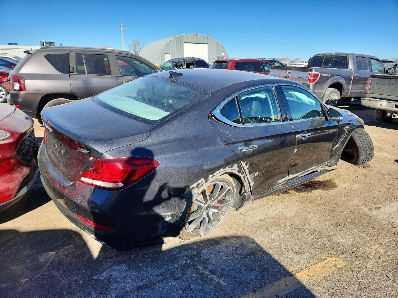 2019 Genesis G70 2.0T Sport M - Фото 3