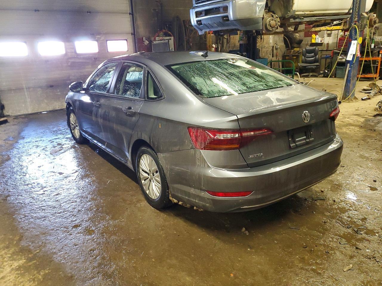 2019 Volkswagen Jetta S - Фото 2