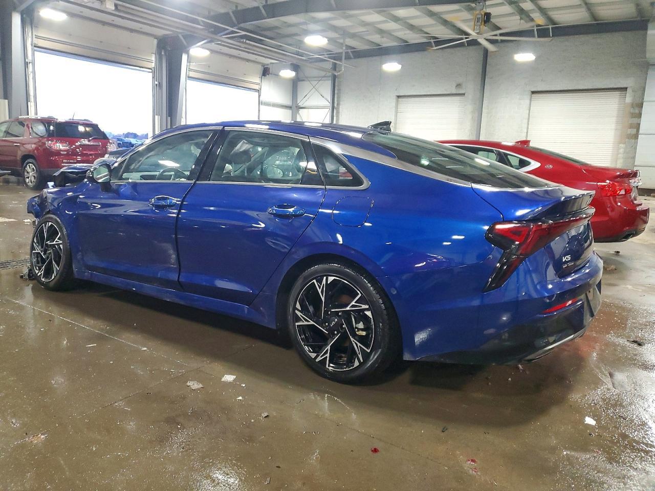 2025 Kia K5 Gt Line - Фото 2